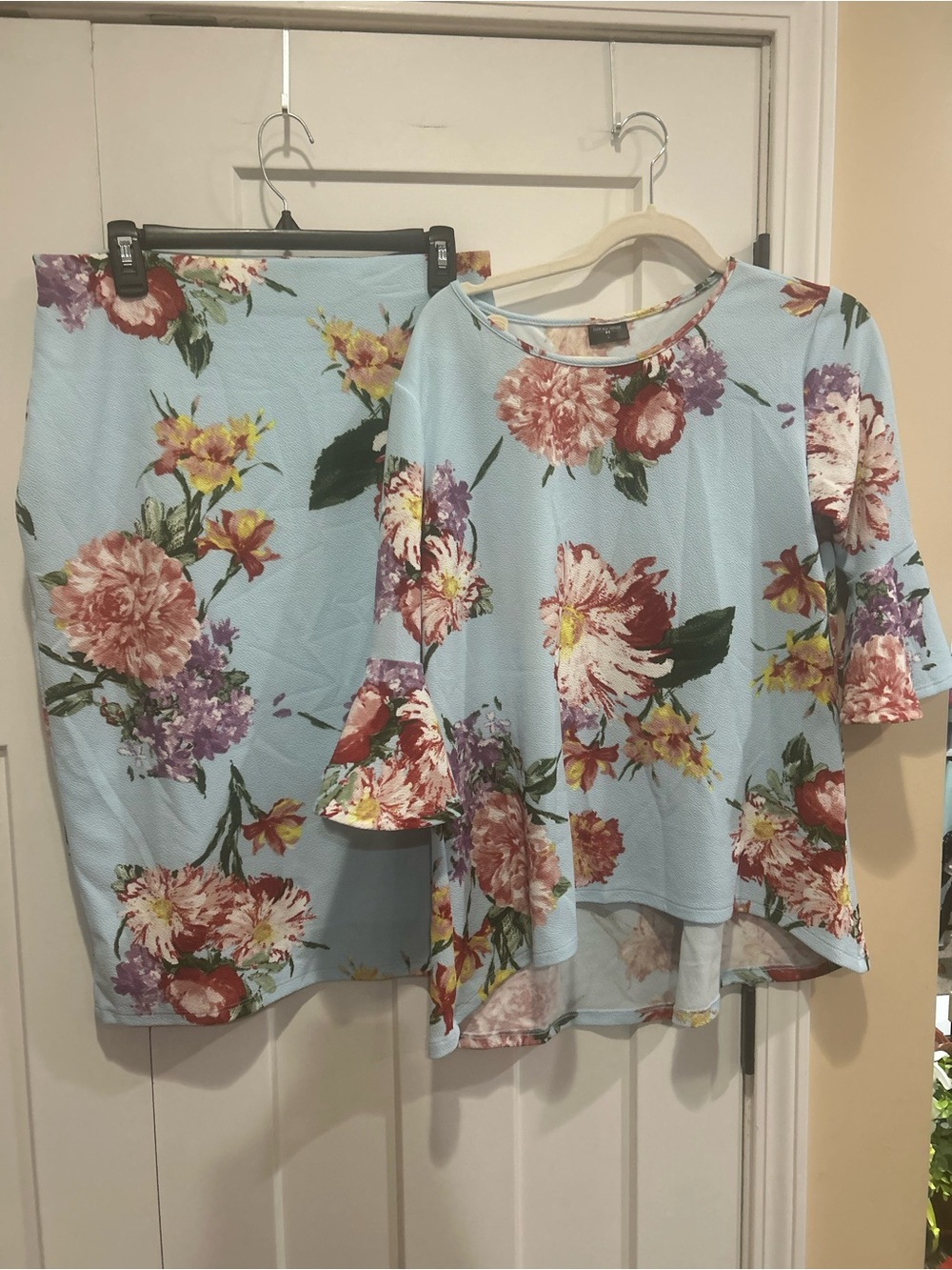 Floral Light Blue Two-Piece Top Set
